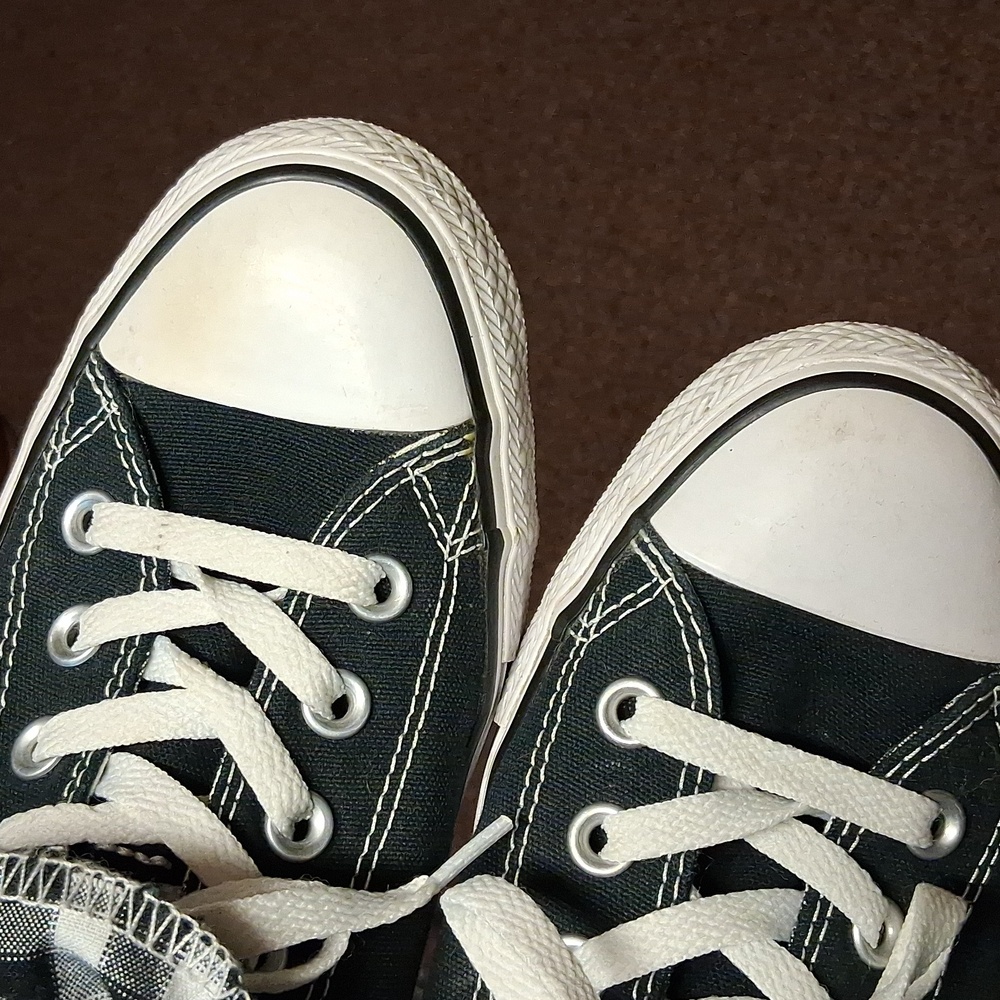 Converse Low Tops Floral Lined Sneakers Black Womens 8 - Picture 2 of 5